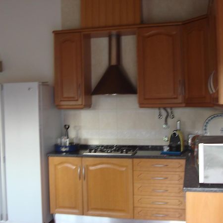 Guest House Dos Olivais アゼイタオン エクステリア 写真